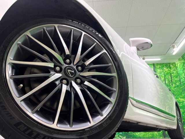 �y19�C���`�A���~�z�C�[���z�O�ςɃ}�b�`�����A���~�z�C�[���𑕒����Ă���܂��B�e��A���~�z�C�[����A�X�^�b�h���X�^�C�����戵�����Ă���܂��B���񂲑��k����������