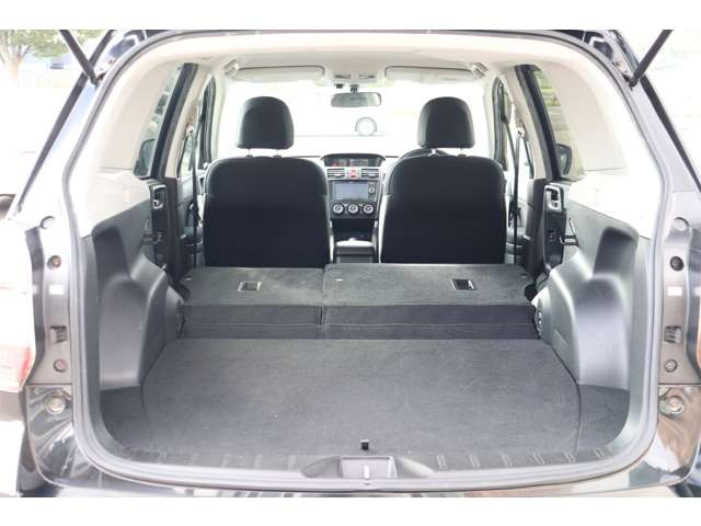 いっぱい荷物積めちゃいますね( ^)o(^ )