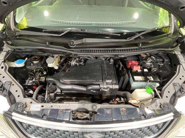 親切・丁寧な専門メカニックスタッフが応対!・車検・点検整備・事故等の修理などアフターサービスも安心。お車のカスタマイズもネクステージのサービススタッフまでご相談ください!