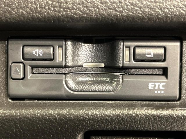 【ETC】高速道路の料金所をストレスなく通過!話題のスポットやサービスエリアに多い「スマートIC」利用時は必須のアイテムです。当店でセットアップを実施、ご納車当日からすぐにご利用いただけます!