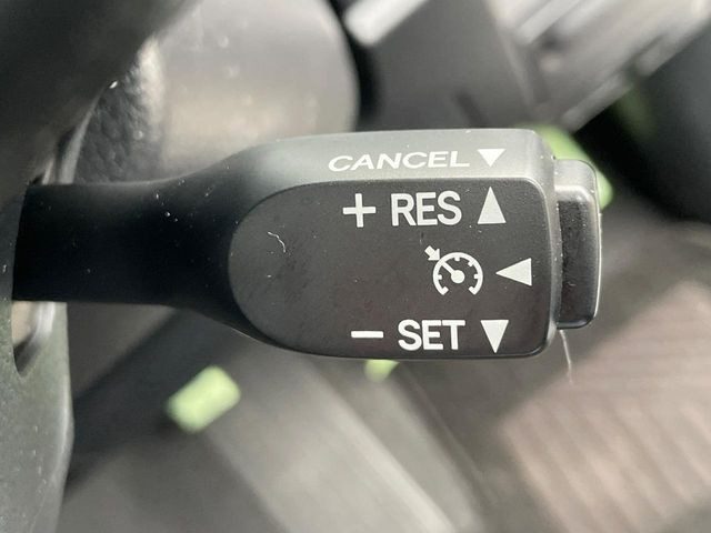 �y�N���[�Y�R���g���[���z�������H�����N���N���s�B�A�N�Z���𗣂��Ă���葬�x�ő��s���ł��A�������^�]���̕��S���y��!�����E�������ȒP�ȃX�C�b�`����Œ����ł��܂��B