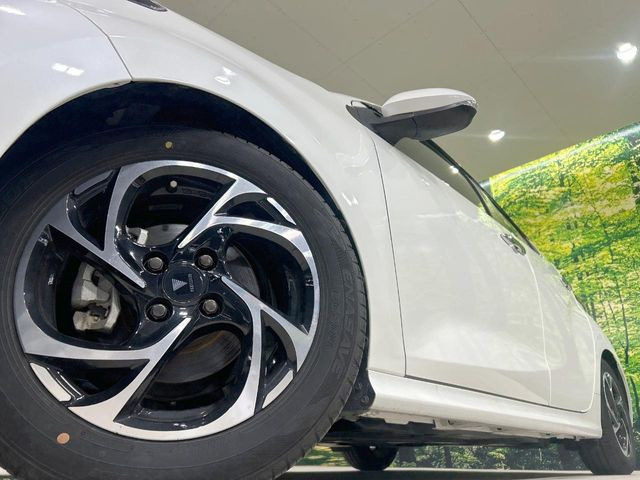 �y15�C���`�A���~�z�C�[���z�O�ςɃ}�b�`�����A���~�z�C�[���𑕒����Ă���܂��B�e��A���~�z�C�[����A�X�^�b�h���X�^�C�����戵�����Ă���܂��B���񂲑��k����������