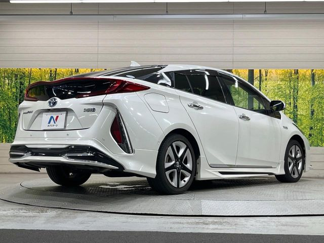 頭金・ボーナス払い不要&最長10年間の設定が可能なオートローンをご用意しております!無理のない支払いプランにて購入が可能です♪