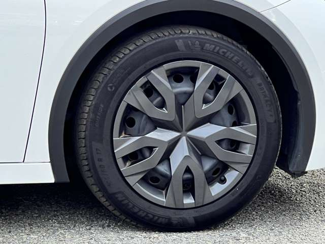 弊社は、お客さまのニーズにお応え出来るよう、豊富な車種を取り揃えております。お乗り換えの際も、是非、よろしくお願いいたします。