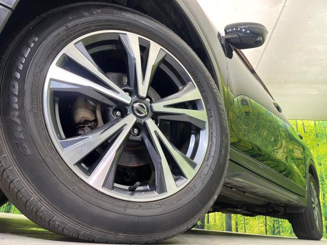 �y����18�C���`�A���~�z�C�[���z�O�ςɃ}�b�`���������A���~�z�C�[���𑕒����Ă���܂��B�e��ЊO�A���~�z�C�[����A�X�^�b�h���X�^�C�����戵�����Ă���܂��B���񂲑��k����������