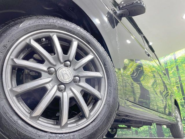 �y14�C���`�A���~�z�C�[���z�O�ςɃ}�b�`�����A���~�z�C�[���𑕒����Ă���܂��B�e��A���~�z�C�[����A�X�^�b�h���X�^�C�����戵�����Ă���܂��B���񂲑��k����������