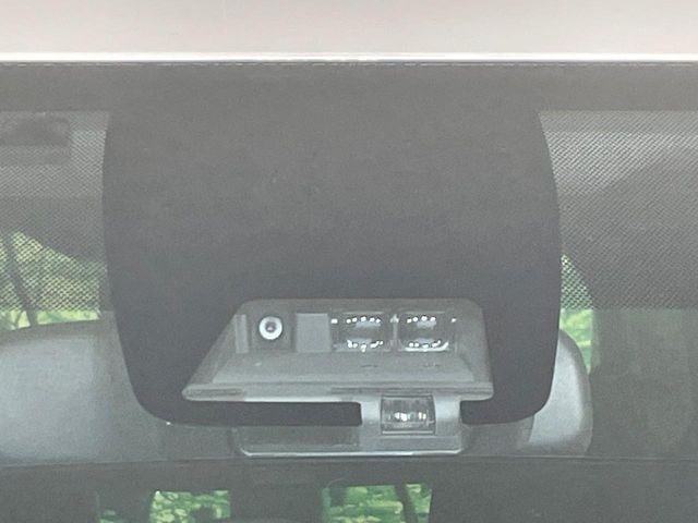 �y�g���^�Z�[�t�e�B�Z���X�z���s���ɑO���̎ԗ�����F�����A�Փ˂������Ȏ��͌x��ƃu���[�L�ŏՓˉ���Ɣ�Q�y�����A�V�X�g�B�����S�Ƀh���C�u�����y���݂��������܂��B