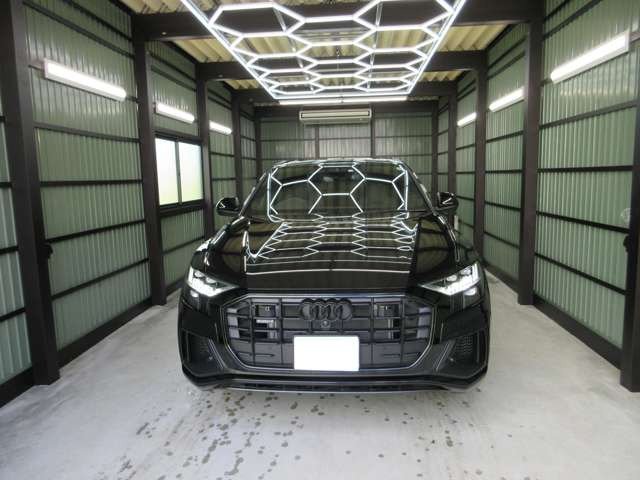 Q855 TFSI クワトロ Sライン 4WD