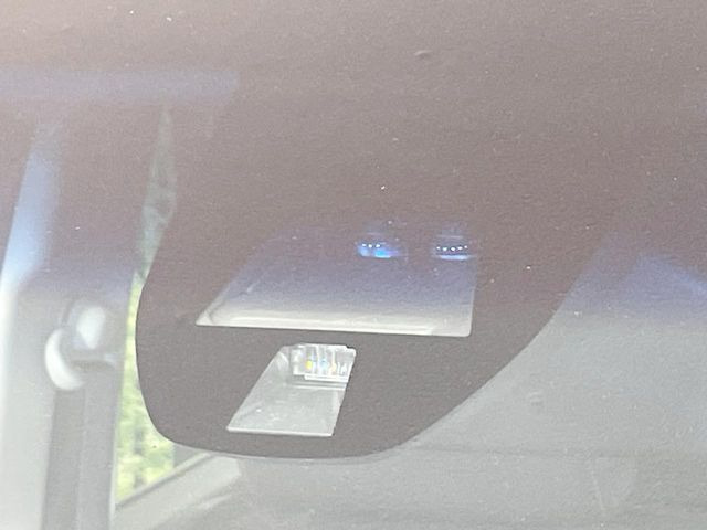 �y�V�e�B�u���[�L�A�N�e�B�u�V�X�e���z�ᑬ���s���ɑO���̎ԗ�����F�����A�Փ˂������Ȏ��͌x��ƃu���[�L�ŏՓˉ���Ɣ�Q�y�����A�V�X�g�B�����S�Ƀh���C�u�����y���݂��������܂��B