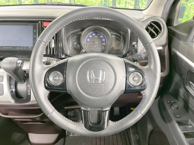 �y�����v�����X�e�A�����O�z�㎿�Ȋv���g�p���邱�ƂŁA��ɂ����������݂ƂĂ��^�]���₷���n���h���ł���