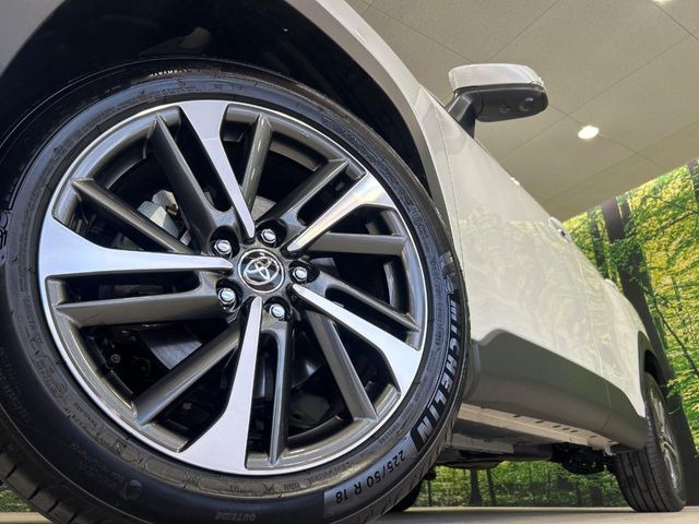 �y����18�C���`�A���~�z�C�[���z�O�ςɃ}�b�`���������A���~�z�C�[���𑕒����Ă���܂��B�e��ЊO�A���~�z�C�[����A�X�^�b�h���X�^�C�����戵�����Ă���܂��B���񂲑��k����������