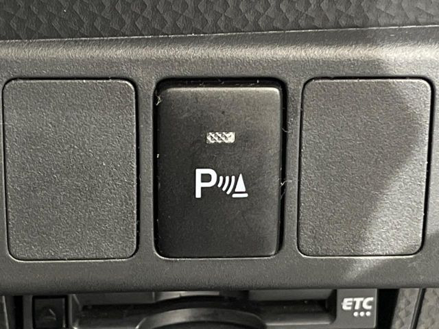 【コーナーセンサー】バンパーに付いたセンサーが障害物を検知!一定の距離に近づくとアラートで教えてくれます♪狭い駐車スペースや車庫入れ時も安心ですね☆