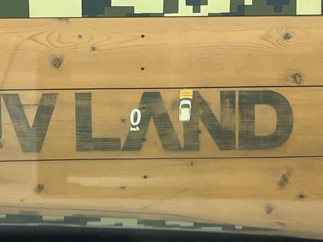 �y�w�b�h�A�b�v�f�B�X�v���C�z���݂̑��x�⑖�s�����f�W�^���\���ŉ^�]�ȑO���̃K���X�ɓ��e!�^�]���A�ڐ������炳���K�v�ȏ����m�F�ł���̂łƂ��Ă��֗��ň��S!