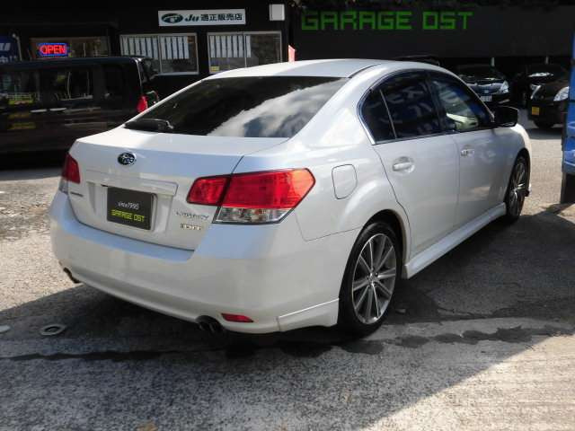 北は北海道、南は沖縄まで毎日たくさんのご成約を頂いております^^遠方のお客様も全国ロング保証24ヶ月又は3万キロが付いておりますので納車後も安心です^^全国の皆様に愛される中古車店を目指しております