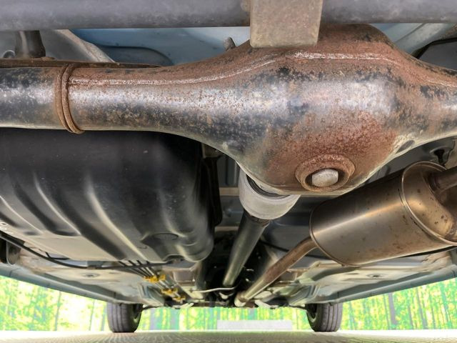 下回りがきれいなうちに、防錆加工の施工がオススメ。降雪地域はもちろん、沿岸部にお住いの方や、趣味でマリン・ウィンタースポーツをされる方にご好評いただいております。