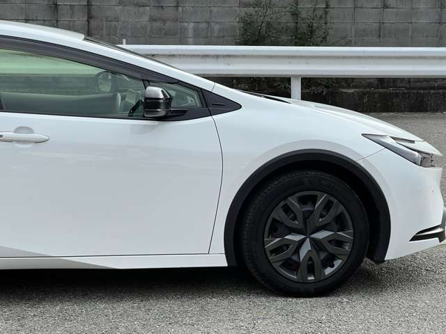 弊社は、お客さまのニーズにお応え出来るよう、豊富な車種を取り揃えております。お乗り換えの際も、是非、よろしくお願いいたします。