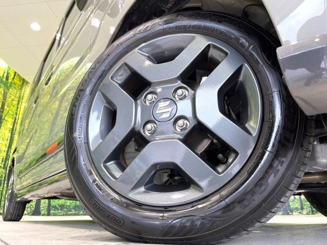 �y����14�C���`�A���~�z�C�[���z�O�ςɃ}�b�`���������A���~�z�C�[���𑕒����Ă���܂��B�e��ЊO�A���~�z�C�[����A�X�^�b�h���X�^�C�����戵�����Ă���܂��B���񂲑��k����������