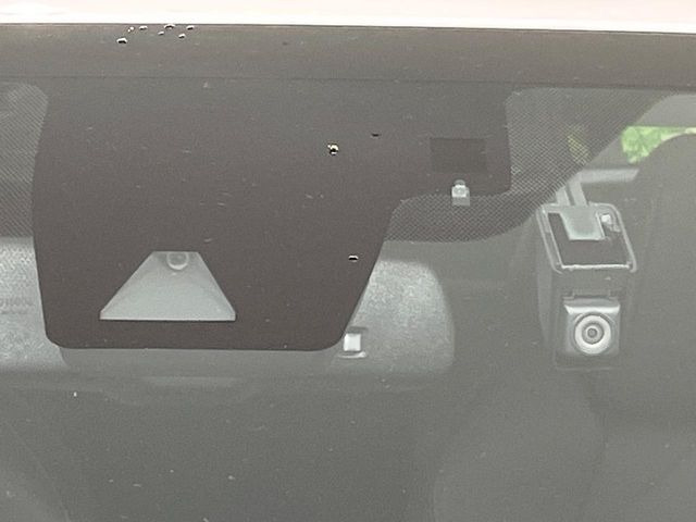 �y�g���^�Z�[�t�e�B�Z���X�z���s���ɑO���̎ԗ�����F�����A�Փ˂������Ȏ��͌x��ƃu���[�L�ŏՓˉ���Ɣ�Q�y�����A�V�X�g�B�����S�Ƀh���C�u�����y���݂��������܂��B