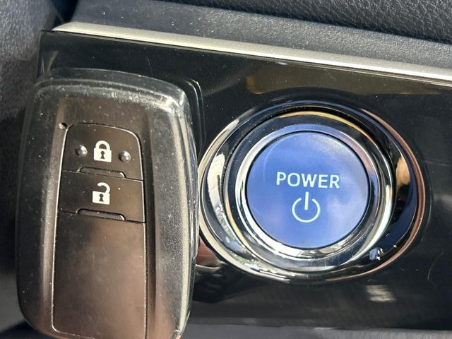 �y�X�}�[�g�L�[�z�J�o����|�P�b�g�ɓ��ꂽ�܂܂ł��h�A�̎{���E�������\�ȃX�}�[�g�L�[�𑕔��B�G���W���̃I���E�I�t�����J�M�����o���K�v����������Ƃ��Ă��֗��ł���