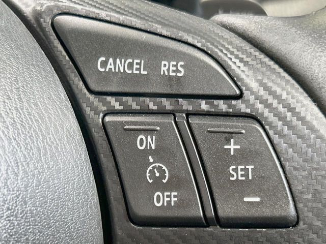 �y�N���[�Y�R���g���[���z�������H�����N���N���s�B�A�N�Z���𗣂��Ă���葬�x�ő��s���ł��A�������^�]���̕��S���y��!�����E�������ȒP�ȃX�C�b�`����Œ����ł��܂��B