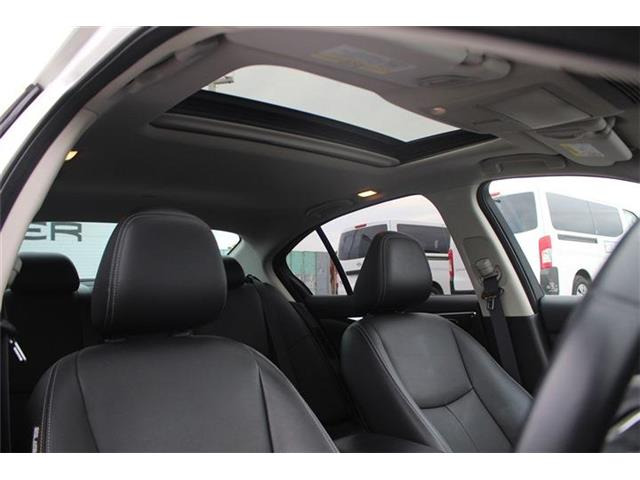 こだわりがあってなかなか気に入ったお車がないそこのお客様!全国のオークションからピッタリの1台を探すことが可能です。ぜひ一度お問い合わせください。