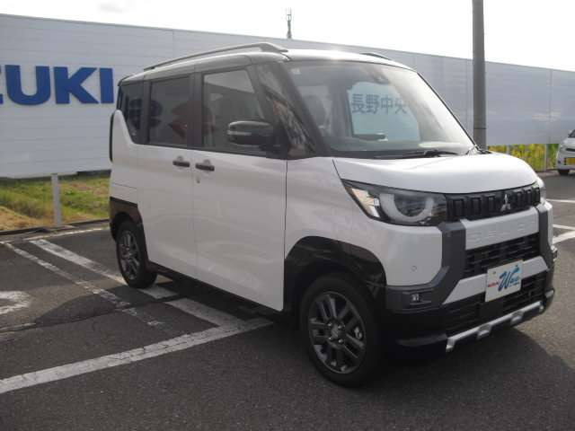 デリカミニT プレミアム 4WD