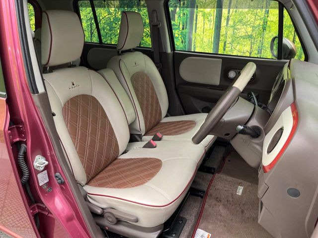 �y���烌�U�[�V�[�g�z����̂ӂ���肪�e�ՂŃ����e�i���X�����ȒP�ȁA�@�\���ɗD��鍇����v���̗p�����㎿�ȃV�[�g�ł��B����S�n���悭�A���������ӂ��S�n�ǂ��ԓ���Ԃ����o���Ă���܂��B