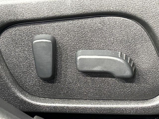 �y�p���[�V�[�g�z�X�C�b�`��ŊȒP�ɃV�[�g�̔��������\!�d��������͂�����܂���!���K�ȃV�[�g�|�W�V�����ɃZ�b�g���āA���K�ȃh���C�u�����y���݂��������B