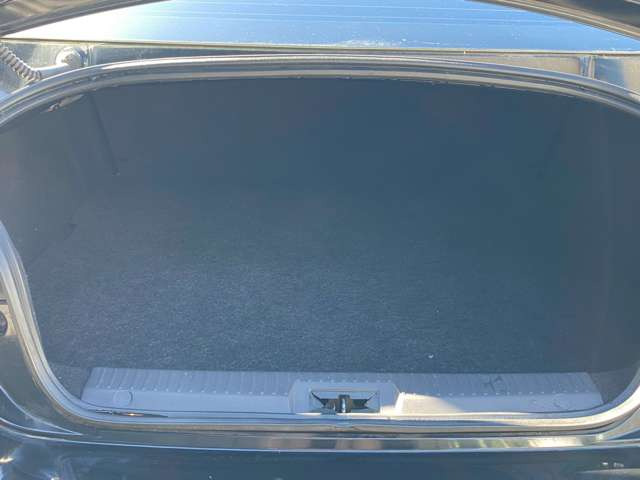 �݌Ɏԗ��Ɋւ��Ă͂��q�l�ɂ��ǂ����̂����񋟂���ׂɕi���ɍS���Ďd������s���Ă���܂��B�e���Ԃ̏�Ԃ͂��ꂼ��ł��̂ł����k���ɓ��X�X�^�b�t�������������Ē����܂��̂ł����S���������܂��B