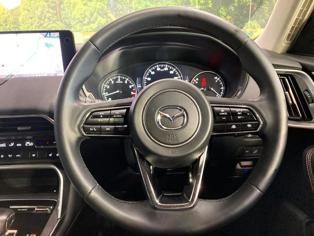 �y�����v�����X�e�A�����O�z�㎿�Ȋv���g�p���邱�ƂŁA��ɂ����������݂ƂĂ��^�]���₷���n���h���ł���