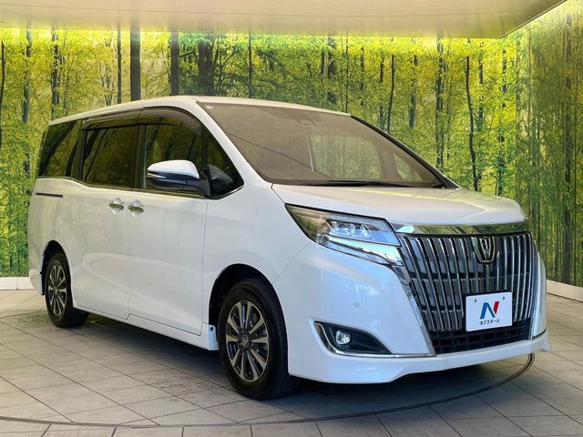 大好評のボディコーティング「弾スプラッシュコート」もご納車までに施工可能。通常のガラスコートと異なる、耐久年数6年の無機質ガラスコーティングが、ボディをキレイな状態に保ってくれます。