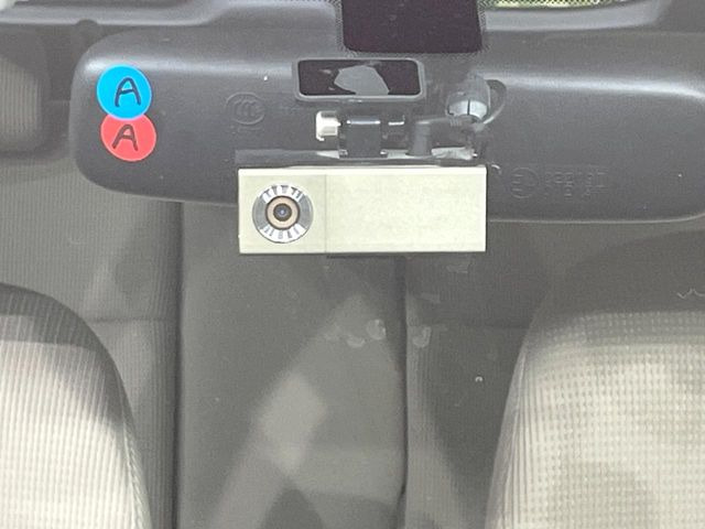 �y�h���C�u���R�[�_�[�z���S�E���S�ȃJ�[���C�t�ɕK�{�̃h���C�u���R�[�_�[�𑕔�!���s���͂������A������^�]�⎖�̂ɑ��������ۂ̏󋵂��f���ŋL�^���A����̃��X�N�ɔ����܂��B