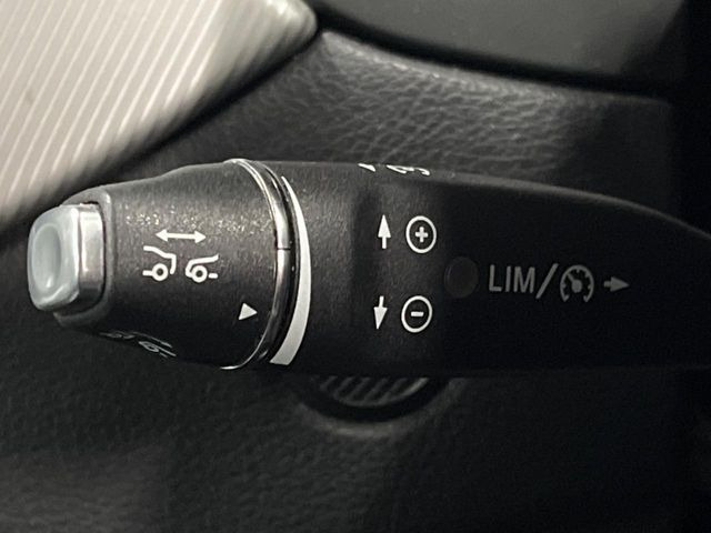 ���f�B�X�g���j�b�N�v���X:�s�s�A�x�O�A�������H�Ȃǂ̑��s���ɁA�X�e���I�}���`�p�[�p�X�J�����ƃ��[�_�[�Z���T�[�ɂ��A�O���Ԃ�F�����đ��x�ɉ������Ԋԋ������ێ����鎟����̃N���R��!