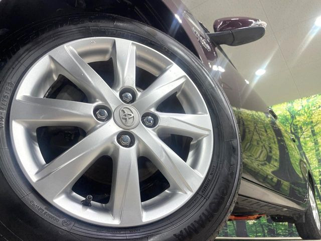 �y����15�C���`�A���~�z�C�[���z�O�ςɃ}�b�`���������A���~�z�C�[���𑕒����Ă���܂��B�e��ЊO�A���~�z�C�[����A�X�^�b�h���X�^�C�����戵�����Ă���܂��B���񂲑��k����������