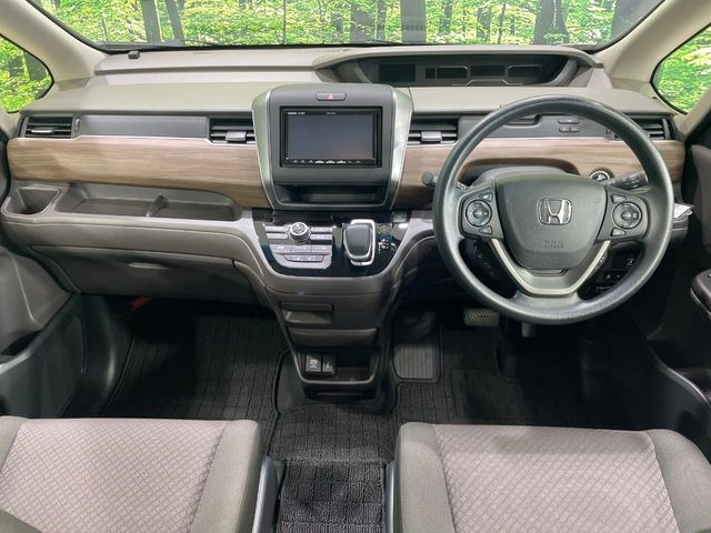 フリード1.5 ハイブリッド G