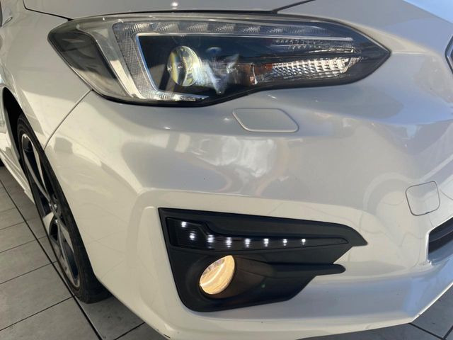 �yLED�w�b�h���C�g�z���V����ԑ��s�����ǍD�Ȏ��E���m�ۂ����S���ĉ^�]�ł��鍂�P�xLED�w�b�h���C�g�𑕔�!�_�����x�������A����d�͂��}�����Ă��܂��B