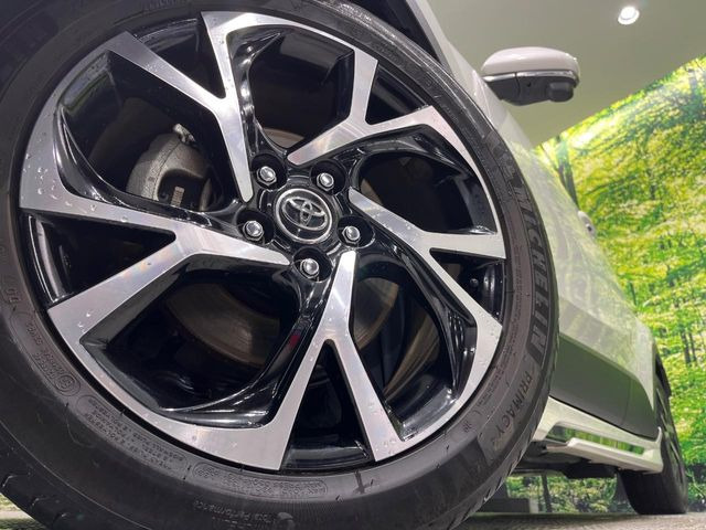 �y����18�C���`�A���~�z�C�[���z�O�ςɃ}�b�`���������A���~�z�C�[���𑕒����Ă���܂��B�e��ЊO�A���~�z�C�[����A�X�^�b�h���X�^�C�����戵�����Ă���܂��B���񂲑��k����������