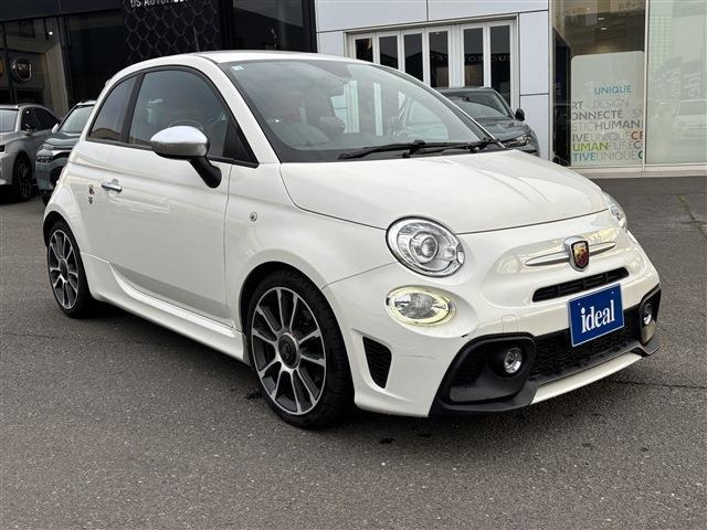 アバルト595ツーリズモ