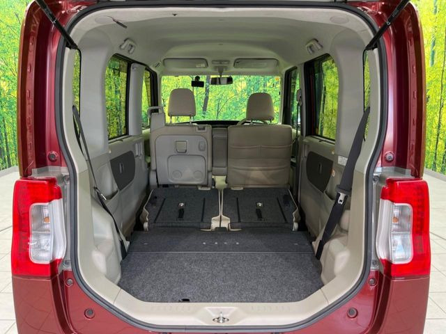 ���i�̂���������ʋ΁A���}���ɏ\���ȉ׎��X�y�[�X���m�ۂ��Ă���܂��B�Z�J���h�V�[�g��|���ƁA�傫�ȉו��̐ύڂ��\�ł���