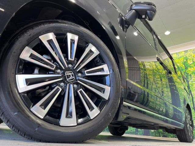 �y����17�C���`�A���~�z�C�[���z�O�ςɃ}�b�`���������A���~�z�C�[���𑕒����Ă���܂��B�e��ЊO�A���~�z�C�[����A�X�^�b�h���X�^�C�����戵�����Ă���܂��B���񂲑��k����������