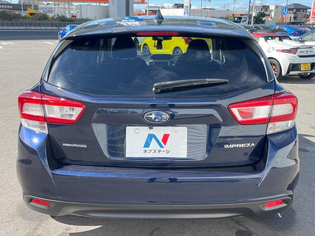 安心の最長10年・走行無制限保証(有償)をご用意。保証内容も充実はもちろん、無料点検&オイル交換や、年中無休の全国・24時間ロードサービスも付帯されておりますのでご安心下さい。