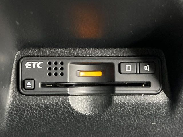 【ETC】高速道路の料金所をストレスなく通過!話題のスポットやサービスエリアに多い「スマートIC」利用時は必須のアイテムです。当店でセットアップを実施、ご納車当日からすぐにご利用いただけます!