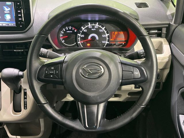 �y�����v�����X�e�A�����O�z�㎿�Ȋv���g�p���邱�ƂŁA��ɂ����������݂ƂĂ��^�]���₷���n���h���ł���