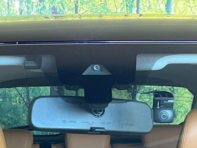 �y�C���e���W�F���g�G�}�[�W�F���V�[�u���[�L�z�t�����g�J�����őO���̎ԗ�����s�҂����m�B�Փ˂������Ȏ��͏Փ˔�Q�y���u���[�L���쓮�A�Փˉ�����T�|�[�g�B�����S�Ƀh���C�u�����y���݂��������܂��B