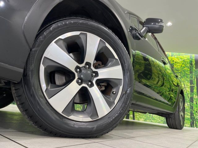 【純正17インチアルミホイール】外観にマッチした純正アルミホイールを装着しております。各種社外アルミホイールや、スタッドレスタイヤも取扱いしております。是非ご相談ください♪