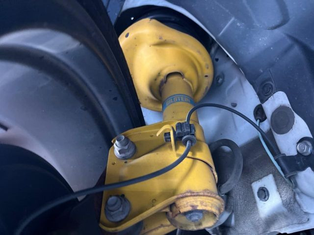 �y�r���V���^�C�����_���p�[�z�������s���̎ԗ����萫�����コ���Ă����l�C�̑����B�X���̏��S�n���]���ɂ����A�X�|�[�e�B�ȑ��s�����y���݂��������܂���