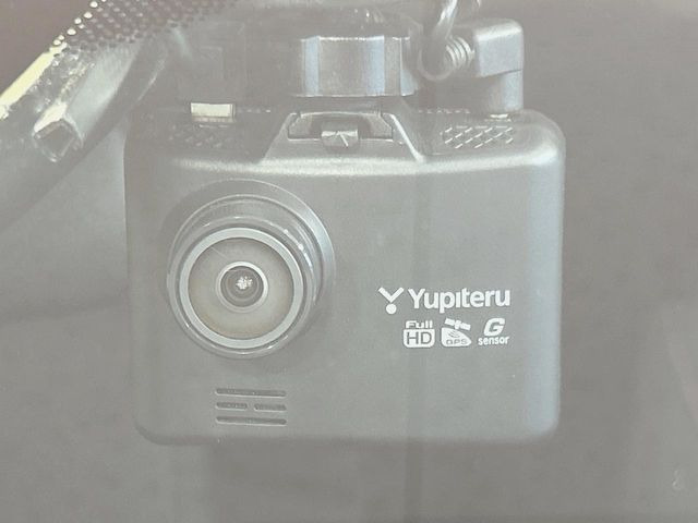 �y�h���C�u���R�[�_�[�z���S�E���S�ȃJ�[���C�t�ɕK�{�̃h���C�u���R�[�_�[�𑕔�!���s���͂������A������^�]�⎖�̂ɑ��������ۂ̏󋵂��f���ŋL�^���A����̃��X�N�ɔ����܂��B