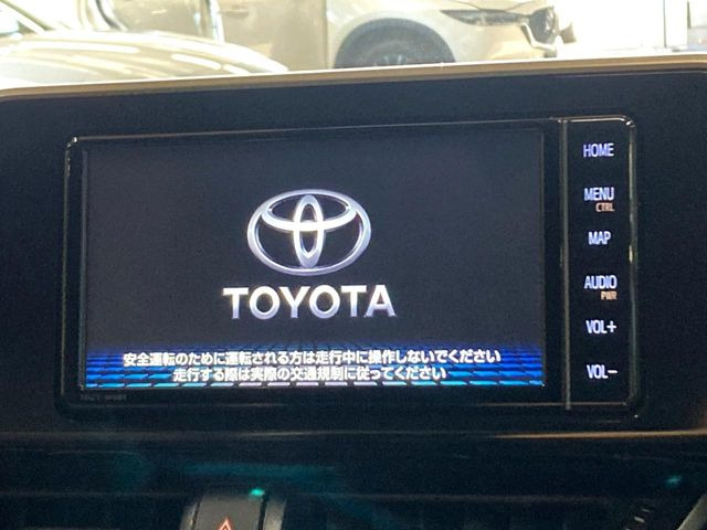 【ナビゲーション】使いやすいナビで目的地までしっかり案内してくれます。各種オーディオ再生機能も充実しており、お車の運転がさらに楽しくなります!!