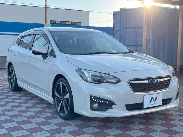 大好評のボディコーティング「弾スプラッシュコート」もご納車までに施工可能。通常のガラスコートと異なる、耐久年数6年の無機質ガラスコーティングが、ボディをキレイな状態に保ってくれます。