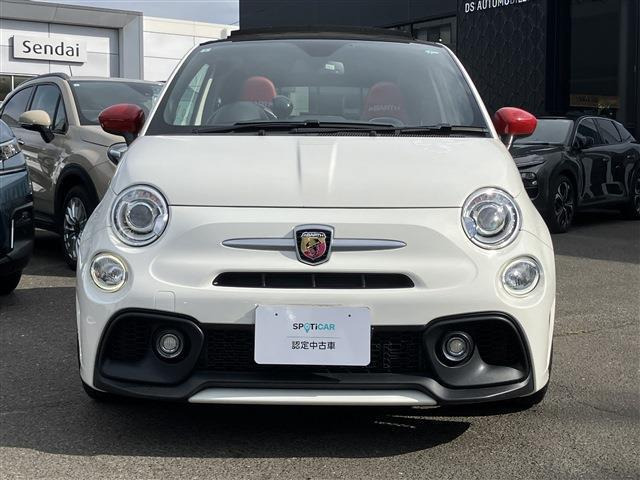 アバルト595Cツーリズモ